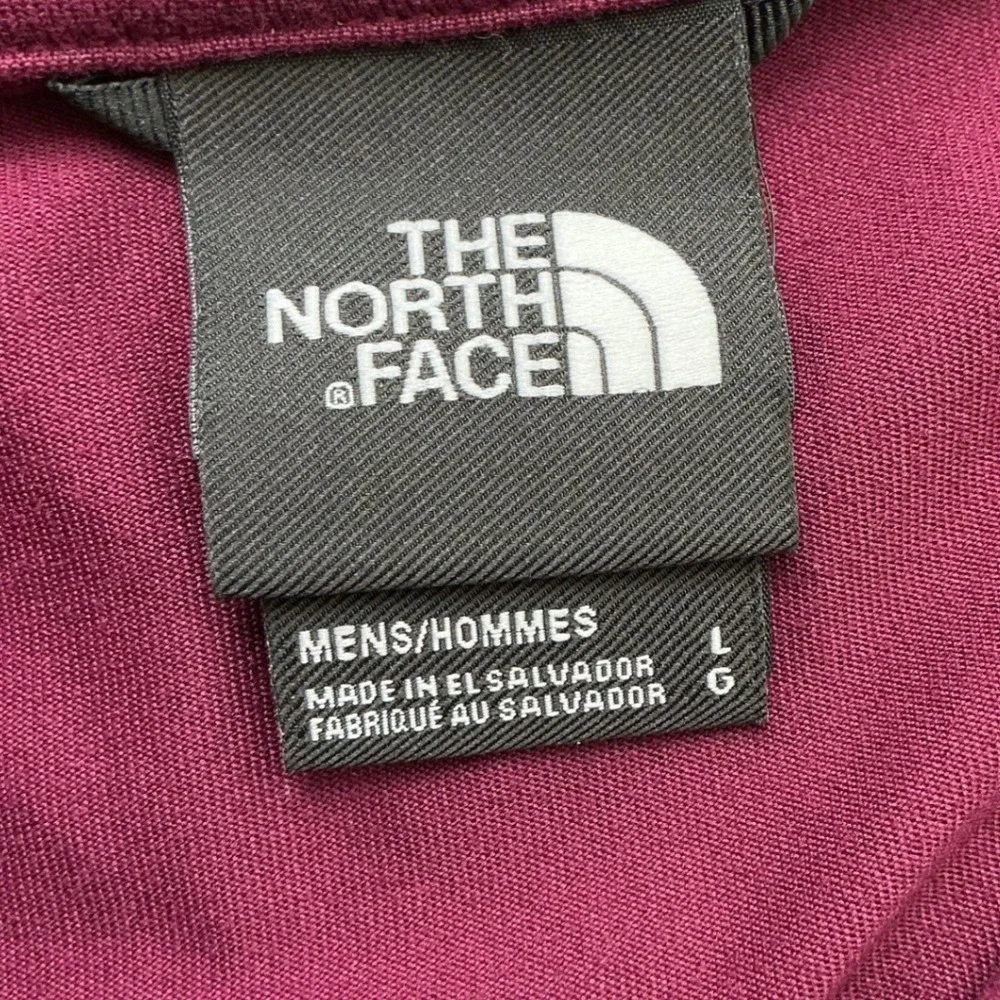 The North Face Mens Quarter Zip Pullover Long Sleeve Berry Purple Size Large